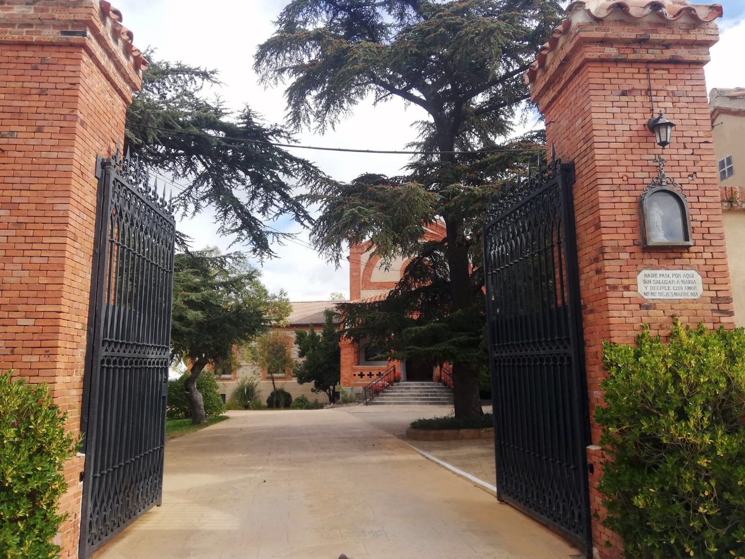 entrada convento Asunción retocada 