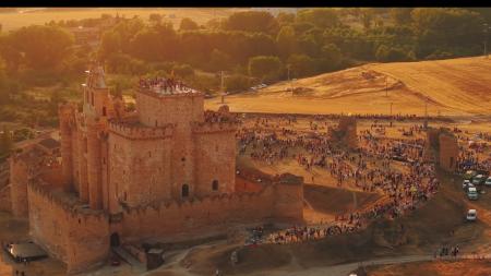 Imagen La provincia de Segovia fue el mirador perfecto durante el histórico eclipse solar total y el medio rural se llenó de personas para...